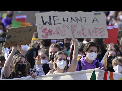 Klimastreik: Tausende demonstrieren für das Klima und gegen den Krieg | AFP