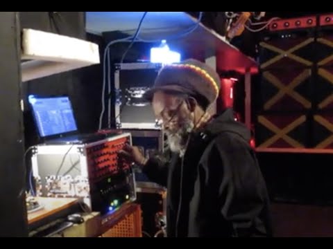 Roots Injection and Shere Khan Sound Systems @Secret Warehouse, Walthamstow, London E17. 21/5/2022.