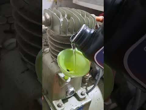 Vespa Air Compressor Maintenance | Change Oil