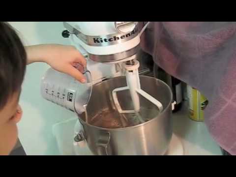 Dylan's Chocolate Cake.m4v