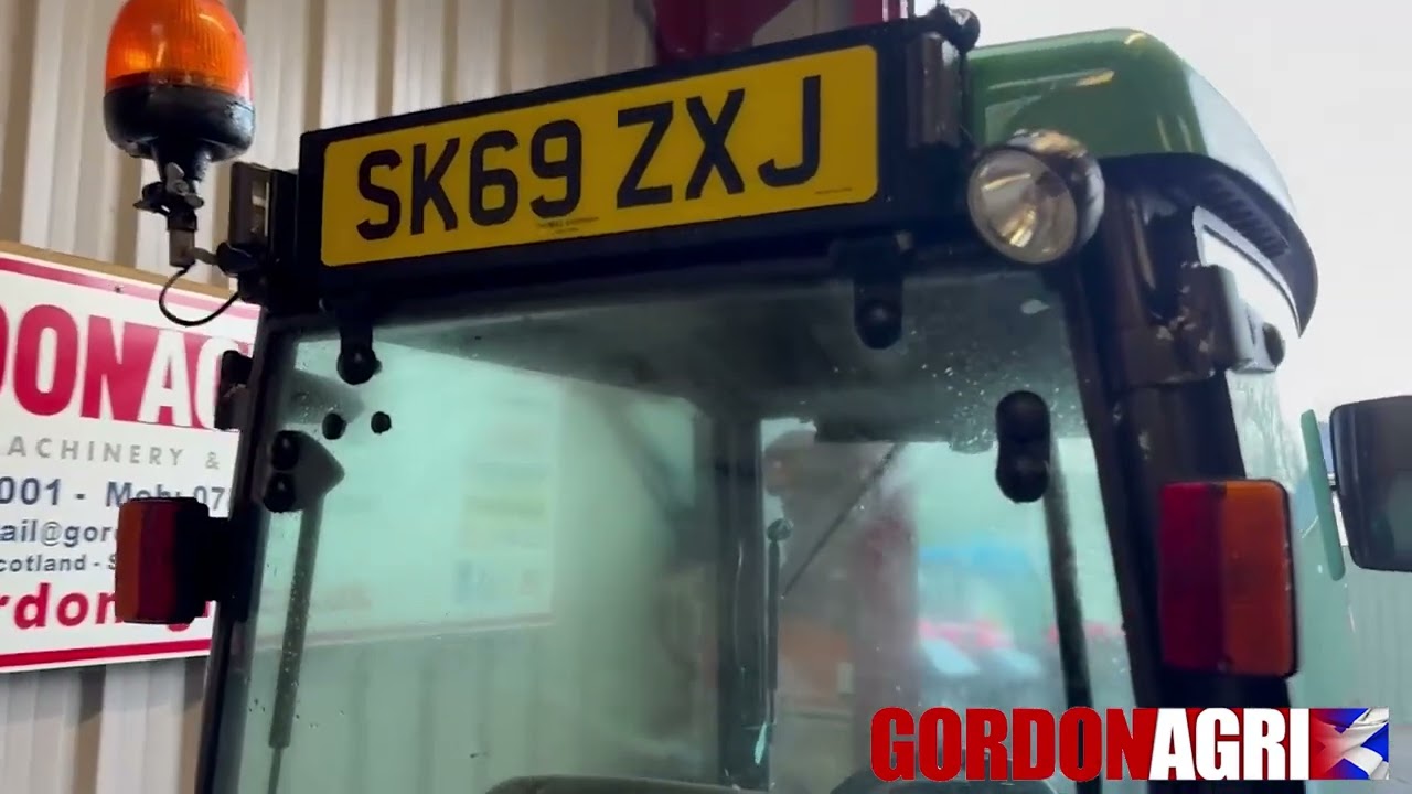 John Deere 1026R 4WD Compact