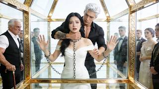 Pobre moça forçada a casar com o tio cruel! Ela foge! — casa-se com seu ex-CEO bobo que ainda a ama!