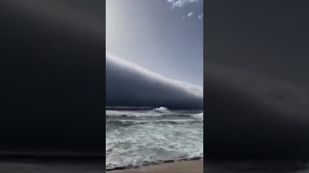 No way you see this and think everything is ok #fyp #shorts #nature #weather #scary