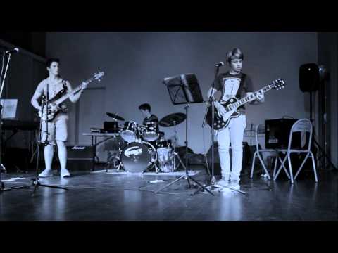 concert à turquant de IN MEDIA STRESS