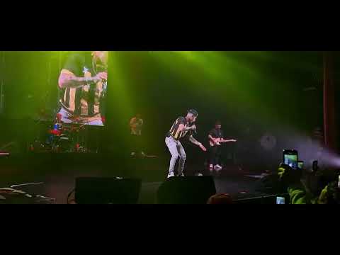 KE PERSONAJES  OYE MUJER EN VIVO GRAN REX