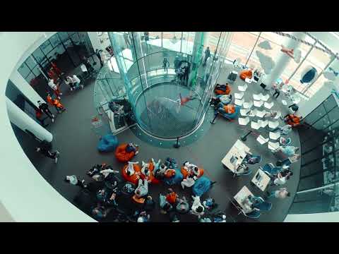 Международный детский турнир по аэротрубному спорту Superkids Summer Cup в iFLY Minsk вид от зрителя