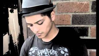 Bruno Mars ft. Claude - Girl I Wait