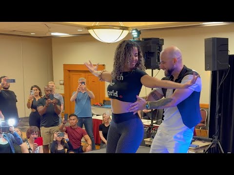 Ataca x La Alemana Bachata Dance | Maria Maria - JSalez x DerekVinci