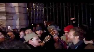 Christmas (Baby Please Come Home) - Bono (U2), Glen Hansard (Grafton Street Busking)