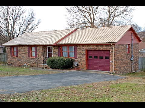 SOLD: 1004 E. Lowell Dr, Fayetteville, TN 37334