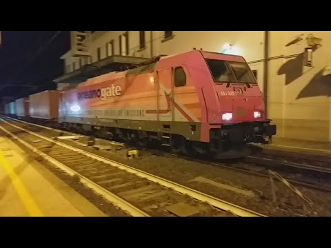 e483 020,treno merci container Oceanogate da' precedenza ad ics (Incrocio 3 treni),succursale Giovi