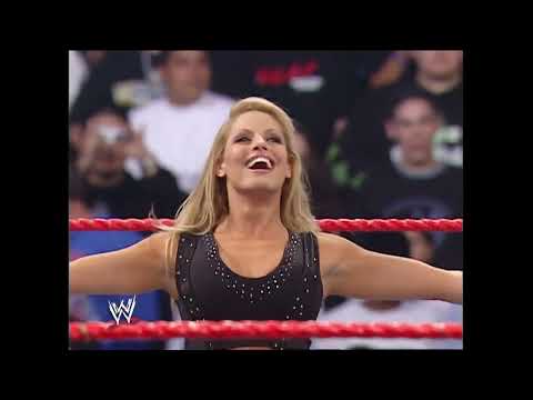 WOMENS TITLE MATCH Trish Stratus vs Christy Hemme 2005
