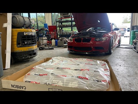 Third times the charm | Carbon hood for the M3!