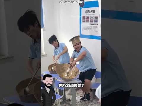 😳📚 Ce s-ar întâmpla dacă profesoara ar descoperi ce fac elevii în secret?