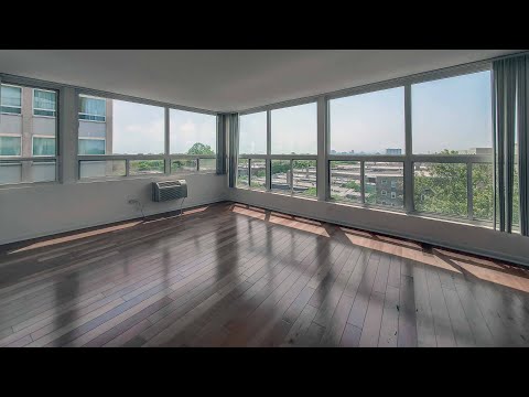 A bright, updated 1-bedroom #701 in Evanston at The Presidential A bright, updated 1-bedroom #701 in Evanston at The Presidential