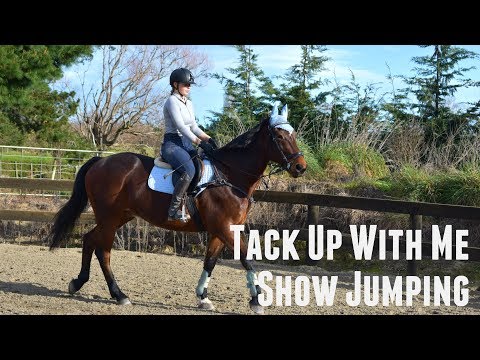 Tack Up With Me (Show Jumping Edition) | PureEquestrian