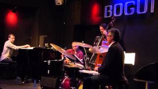 SANTIAGO LARA QUARTET / Bogui Jazz, 21 de abril de 2016 / "Antonia"