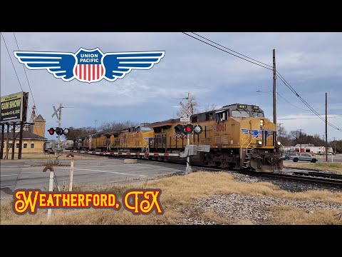 More Crossing Gate Malfunctions / 208 Car Manifest With 6 Locomotives - Weatherford, TX