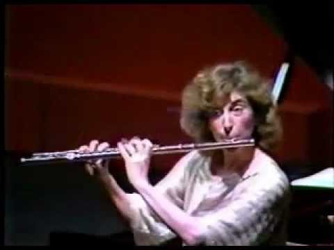 Paula Robison, flute - Syrinx by Claude Debussy