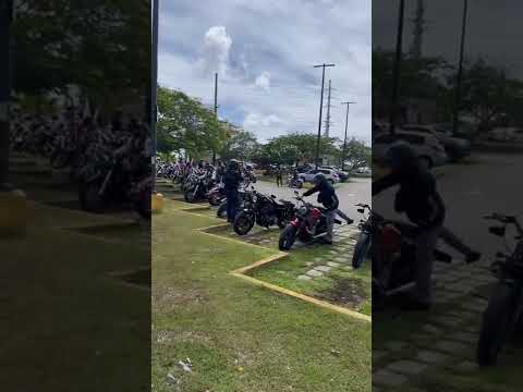 Clube de motociclistas de Guam PI no Micronesian Mall.