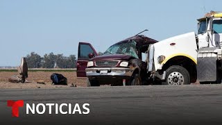 Accidente de tráfico en California deja al menos 13 muertos | Noticias Telemundo