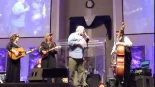 Terry Bradshaw singing with The Isaacs at Clawson Assembly of God, Pollok, Tx