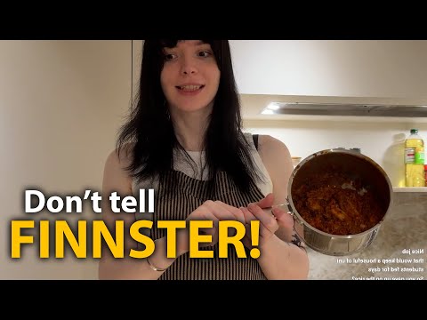 Icky cooks in Finnster's Kitchen...