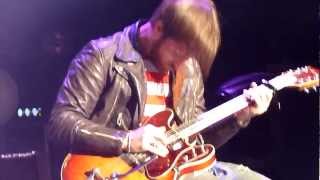 The Black Keys - Girl Is On My Mind live @ Madison Square Garden, NYC - March 22, 2012