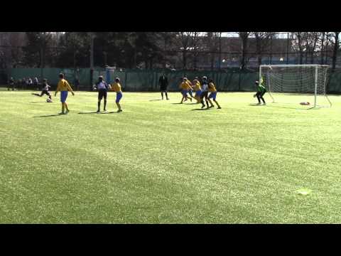 Un tiro forte e angolato: difficile deviazione di Valerio