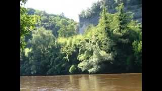 preview picture of video 'Walking Dordogne. A trip along the Vezere River'