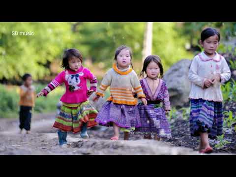 nkuaj tawm tshiab { paj muaj pos }     tâm trạng buồn