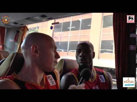 Lionel Bosco interview Guy Muya après le scrimmage contre la France
