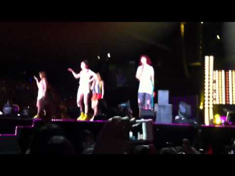 120623 Wonder Girls - Be My Baby (Music Bank in HK 2012)