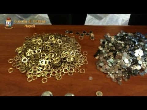 Sequestrata a Napoli una zecca clandestina: arrestati 2 falsari