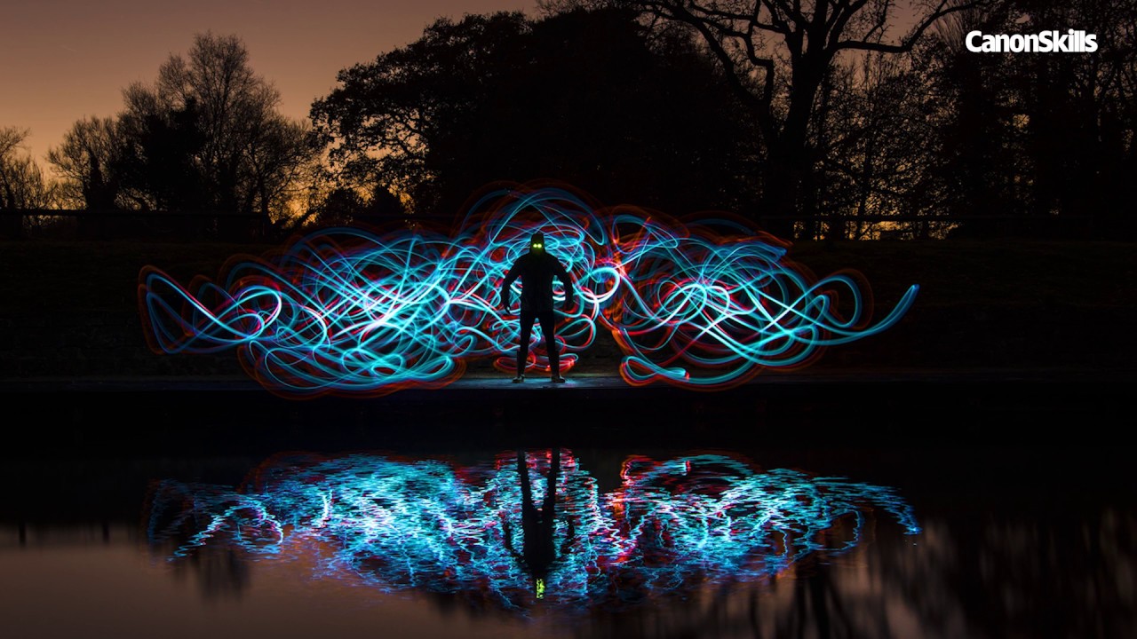 Light Painting on Water JP - YouTube