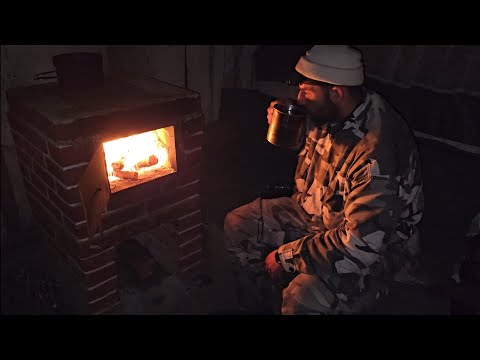 Repair chimney on old tourist hut, water from frozen spring, hygiene in snow, Bushcraft trip 02.2023