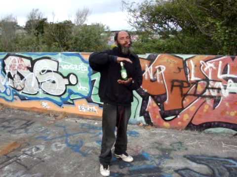 tHiZz gUy gO sO dMVb hE sMArt...