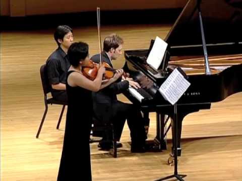 Yura Lee, viola - Hindemith Op.11/4 (1 of 2)