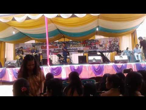 Cover lagu quot benci untuk mencinta rumah kita quot by mata diri band pensi sma n 1 balige