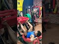 Wide grip Leg's press workout