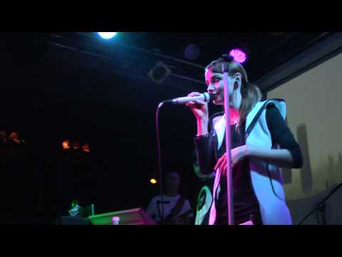 KOOQLA. Leave me now . The Place.  20.11.2010