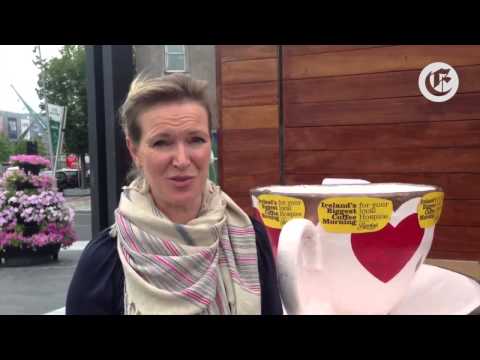 Rachel Allen helping to launch Bewley's Ireland, Biggest Coffee Morning in Cork.