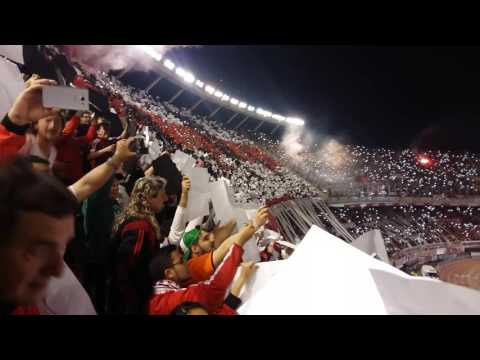 "Recibimiento River vs. Independiente Santa Fe - Recopa Sudamericana 2016" Barra: Los Borrachos del Tablón &bull; Club: River Plate