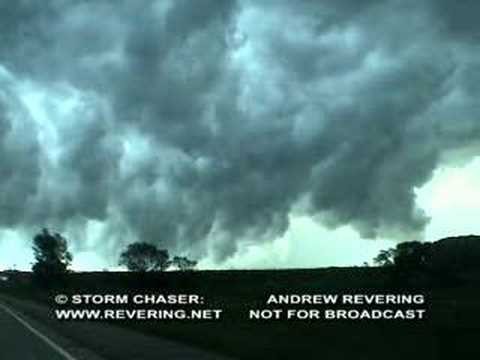 Rare view from UNDERNEATH a severe storm's shelf cloud.