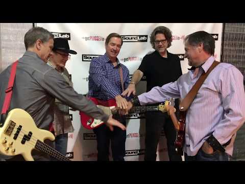 download lagu mp3 mp4 Suburban Road Band, download lagu Suburban Road Band gratis, unduh video klip Suburban Road Band