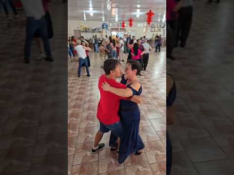 nos idosos de Mangueirinha no Paraná.Brasil #shotrs #baile #dancarinos #dança #dance #dancina
