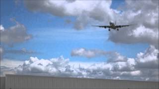 preview picture of video 'A330 - TAM - SE APROXIMANDO PARA POUSO NA CIDADE DE SÃO CARLOS - SP'