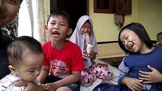Download lagu Lagu anak-anak sunda - Aya hiji kurung pinuh ku japati mp3 Download lagu Lagu anak-anak sunda - Aya hiji kurung pinuh ku japati mp3