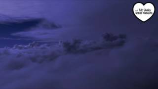 Ariana Grande-Touch it (official vídeo)