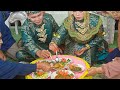 Makan Nasi Perdamaian Pada Acara Adat Perkawinan Melayu Sambas